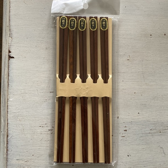 10 Sets of Wooden Reusable Japanese Chopsticks. NEW - Picture 8 of 8